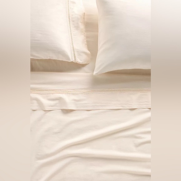 Anthropologie Willow Spa Sateen King Sheet Set Ivory NIP - Picture 1 of 2